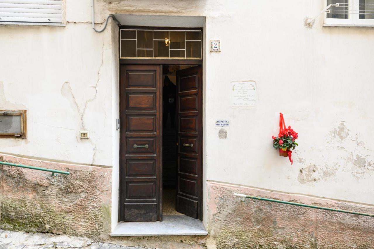 Appartamento Luci D'Artista Vietri sul Mare Exterior photo